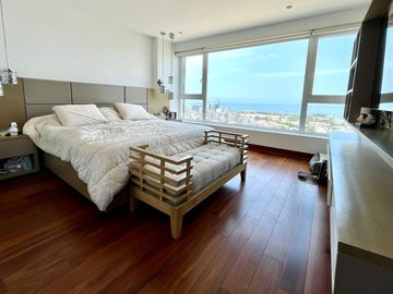 HERMOSO DEPARTAMENTO DE LUJO EN EDIFICIO MODERNO CON VISTA AL MAR