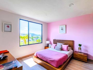 Casa en condominio con amenidades y alberca a unos minutos de Cuernavaca.