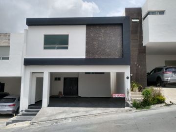 Casa en venta en Lomas del Vergel