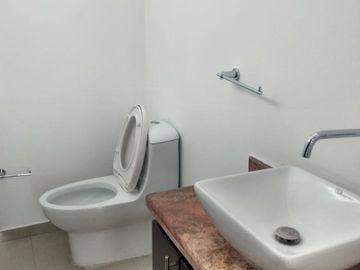 Casa amplia con jardín en venta en Morillotla, Puebla, cerca UDLAP, UVM, salida a Atlixco