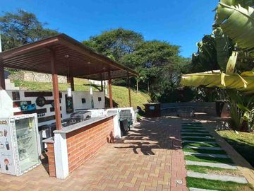 Casa de Venta en Valle de Yunguilla sector Atalaya, Azuay, Ecuador