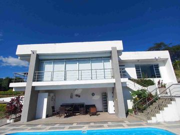 Casa de Venta en Valle de Yunguilla sector Atalaya, Azuay, Ecuador