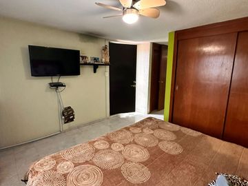 VENTA DE CASA EN ESQUINA CON 5 HABITACIONES