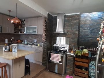 Vendo hermosa Casa Jardines del Sur