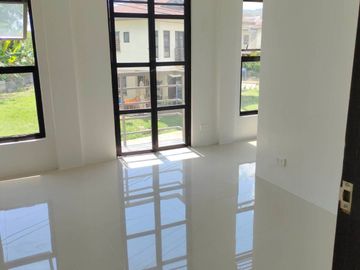 brand new house for sale in Minglanilla Cebu, Near the shoreline