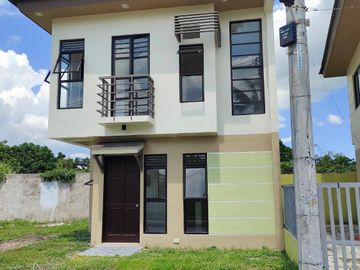 brand new house for sale in Minglanilla Cebu, Near the shoreline