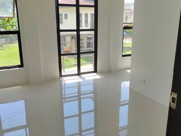 brand new house for sale in Minglanilla Cebu, Near the shoreline