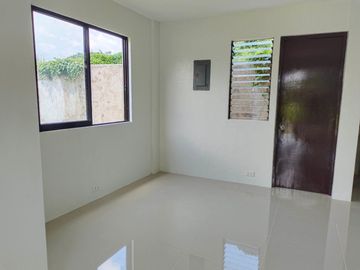 brand new house for sale in Minglanilla Cebu, Near the shoreline