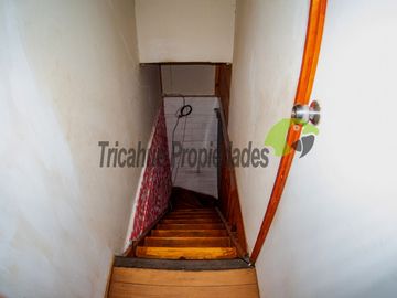 En Vicuña, venta de casa en excelente estado, 2D,  1B y estacionamiento. $49 millones