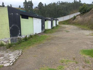 Se vende cabañas en Otavalo en funcionamiento