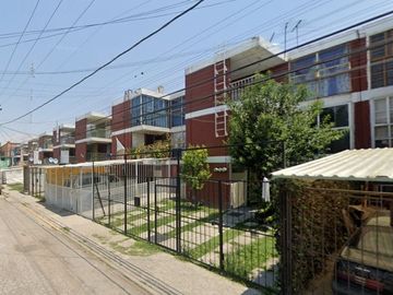 CASA EN VENTA EN VENTA EN EN BOSQUES DE CONTRERAS, FRACC BOSQUES DEL VALLE, COACALCO DE BERRIOZABAL, REMATE INMOBILIARIO. EXCELENTE OPORTUNIDAD DE INV