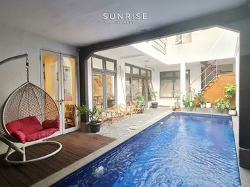 Rumah Cantik Dgn S.Pool di Gandaria Kebayoran Baru, Jakarta Selatan