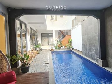 Rumah Cantik Dgn S.Pool di Gandaria Kebayoran Baru, Jakarta Selatan