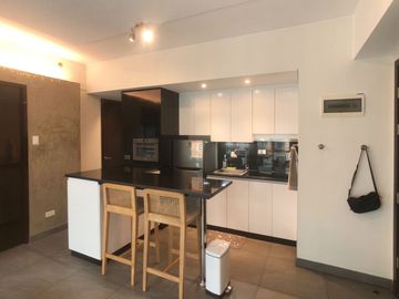 GOOD DEAL: Fully-furnished 1BR in San Lorenzo Place, Makati