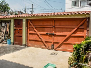 Hermosa Casa en Venta en Chorrillos
