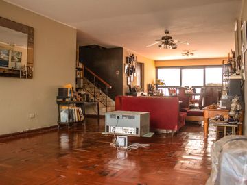 Hermosa Casa en Venta en Chorrillos