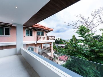 Xavier Estates Middle Ridge Lot House with View