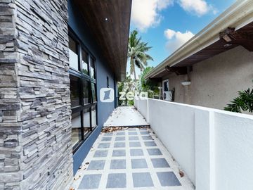 Xavier Estates Middle Ridge Lot House with View