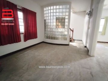 บ้านเดี่ยว ชุมชนจักรพงษ์ (ซ.วัดเวฬุวนาราม 6) เนื้อที่ 76 ตรว. ถนนวัดเวฬุวนาราม เขตดอนเมือง กรุงเทพฯ