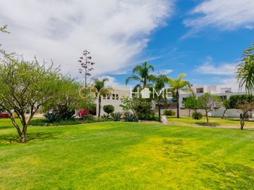 Excelente casa en venta en Cañadas de Lago en condominio