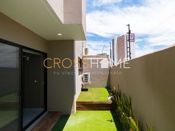 Excelente casa en venta en Cañadas de Lago en condominio