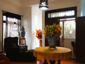 Rumah Hook Dijual di Komplek Perumahan Griya Kencana, Ciledug