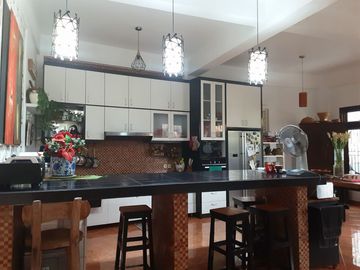 Rumah Hook Dijual di Komplek Perumahan Griya Kencana, Ciledug