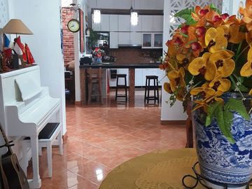 Rumah Hook Dijual di Komplek Perumahan Griya Kencana, Ciledug