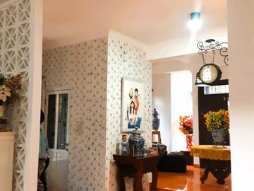 Rumah Hook Dijual di Komplek Perumahan Griya Kencana, Ciledug