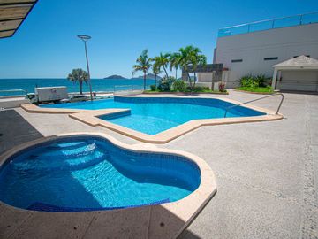 Condomonio con vista al mar en Torre Azul, Mazatlan, Sinaloa