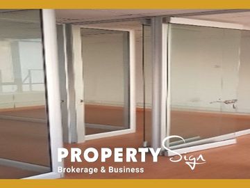 Local / Oficina Barcelona - Av. Pedro De Valdivia / L-24