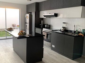 Se Vende Casa De 2 Pisos + Azotea En Hermoso Condominio