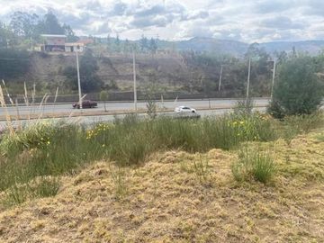 Oportunidad terreno en venta 8.000m2 con frente a la Autopista Descanso - Azogues