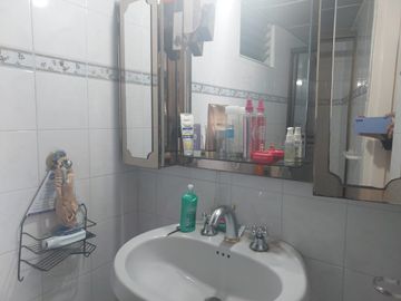 VENTA APTO PISO 23- TORRE ARISTI - EXCELENTE Y HERMOSA VISTA.