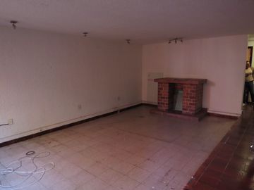 ATENCIÓN INVERSIONISTA. VENTA PROPIEDAD CERCA DE ZONA DE HOSPITALES H/3/40