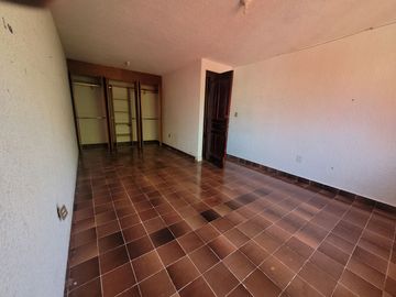 ATENCIÓN INVERSIONISTA. VENTA PROPIEDAD CERCA DE ZONA DE HOSPITALES H/3/40