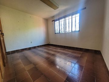 ATENCIÓN INVERSIONISTA. VENTA PROPIEDAD CERCA DE ZONA DE HOSPITALES H/3/40