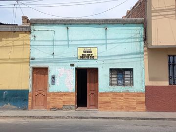 La Union, Remato Casa Como Terreno en Zona Comercial - Trujillo La Libertad