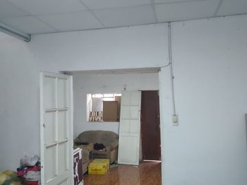 La Union, Remato Casa Como Terreno en Zona Comercial - Trujillo La Libertad