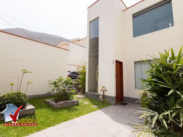 VENTA CASA INDEPENDIENTE EN LA MOLINA, RINCONADA DEL LAGO