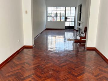 CASA RENOVADA 2 PISOS USO RESIDENCIAL Y COMERCIAL EN JULIO C TELLO, LINCE X $350 MIL DOLARES NEGOCIABLE