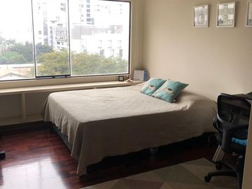 Vendo departamento Tomás Edison San Isidro