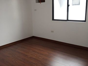 120sqm House and lot For sale (Ready For Occupancy) with 5 Bedrooms 4 Bathrooms 1 Garage in Greenwoods Pasig City (PH2822)
