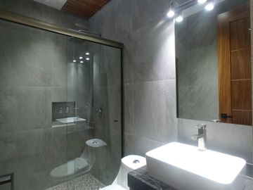 CASA RESIDENCIAL, EN ALTOZANO
