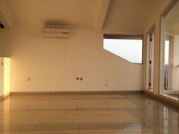 Rumah Super Luas Area Puri Mutiara, 250 Meter Ke Jalan Raya Utama