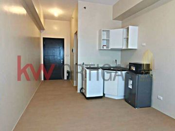 Studio unit in Avida Towers Altura, Muntinlupa