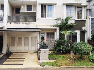 Rumah Dijual 2 Lantai di Dekat Mall Summarecon Serpong