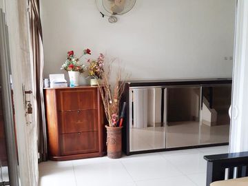 Rumah Dijual 2 Lantai di Dekat Mall Summarecon Serpong