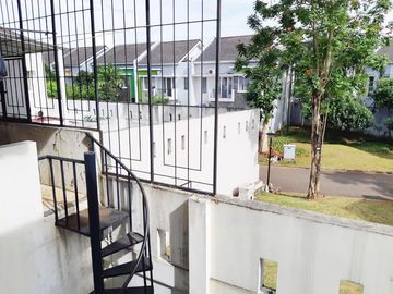 Rumah Dijual 2 Lantai di Dekat Mall Summarecon Serpong
