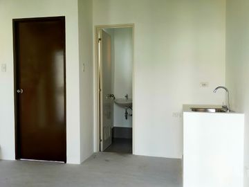 7.5% Discount, 2.5% Downpayment payable in 3 months for Ready For Occupancy Townhouse Unit @ Amaia Scapes Bauan